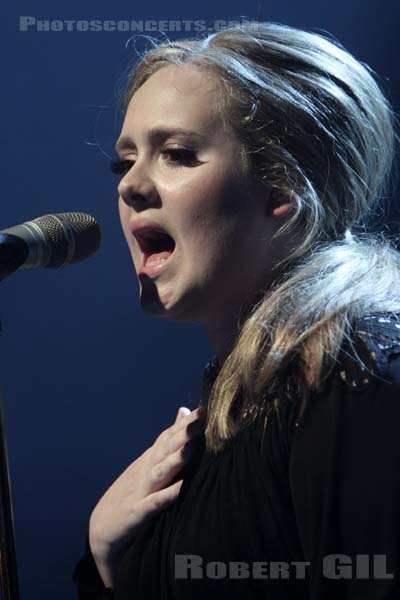 ADELE - 2011-04-04 - PARIS - La Cigale - 